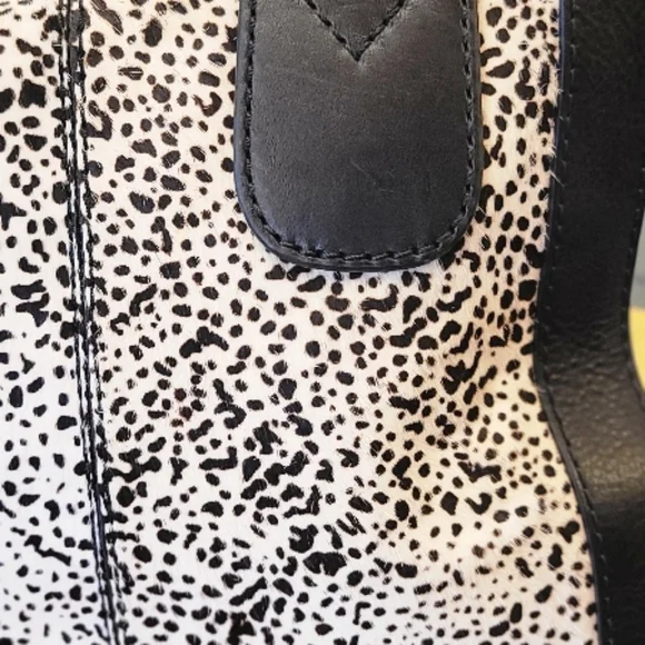 Fossil Black and White Satchel - Picture 6 of 16